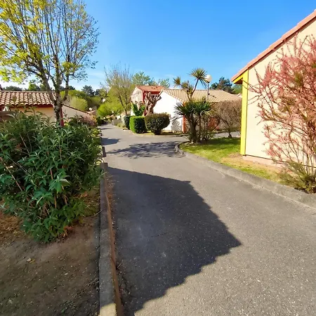 Feriehus Maison Charmante A Avec Piscine Et Jardin Soustons